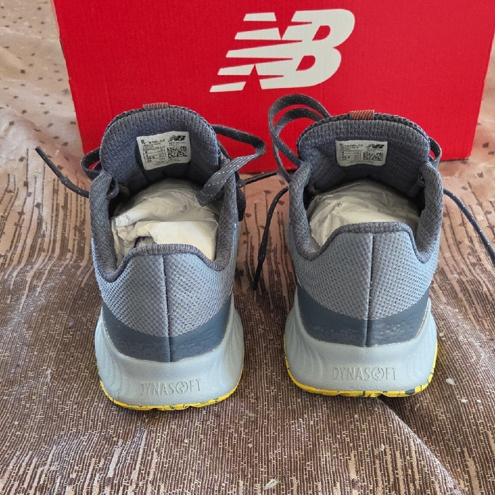New Balance Women's Sneakers in Gray and Yellow - Picture 4 of 9